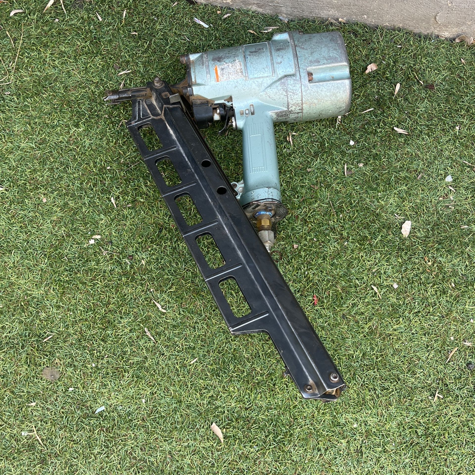Hitachi Framing Nailer