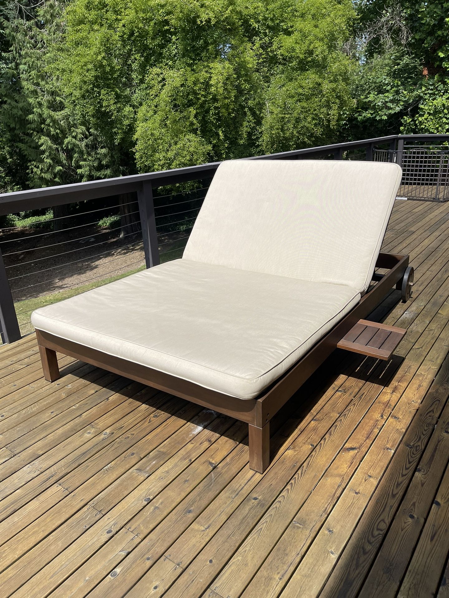 Pottery Barn Chatham Double Chaise Lounge Chair