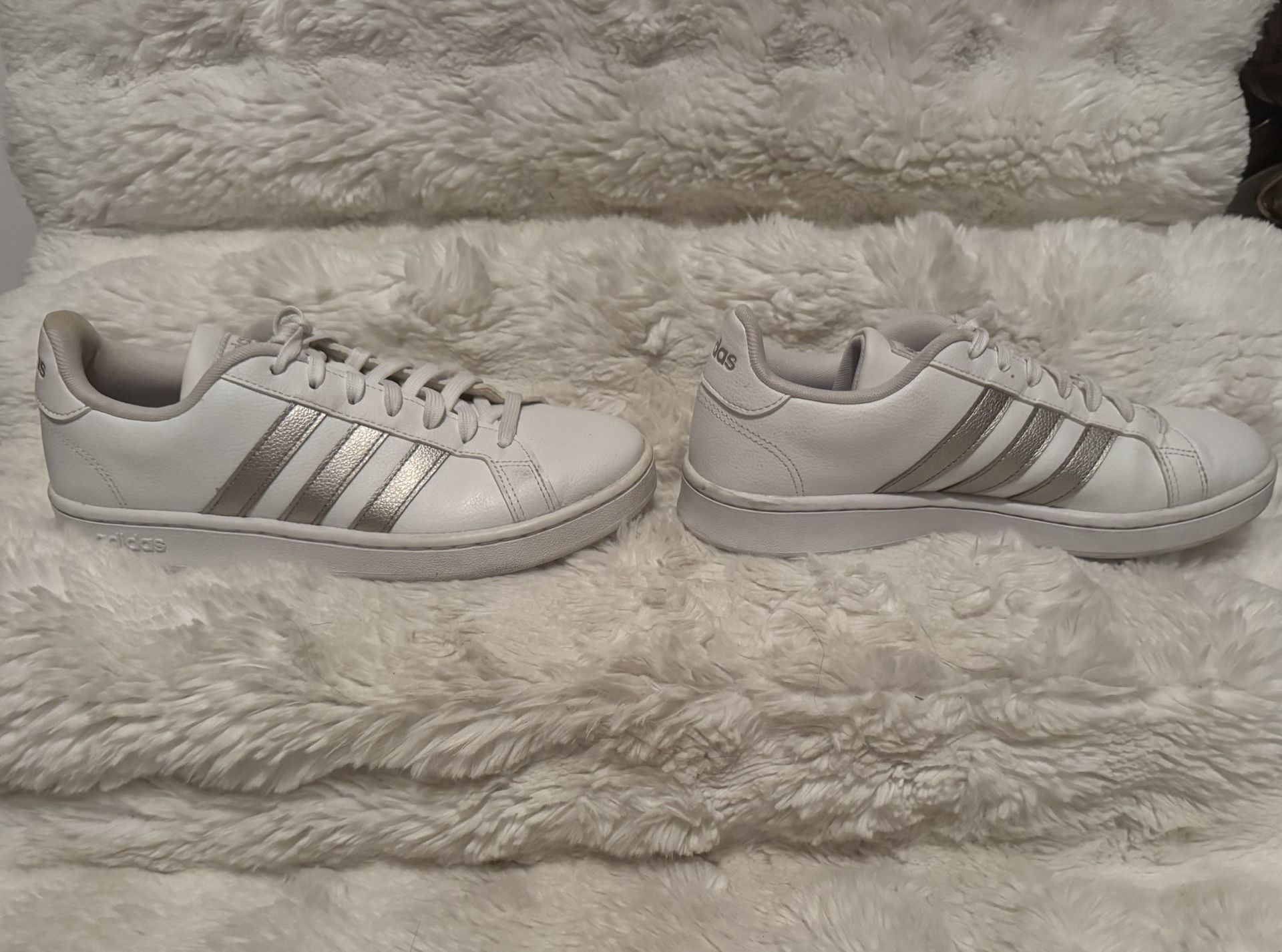 Woman’s Adidas Sneakers