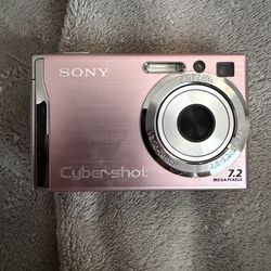 Sony Cybershot DSCW55 7.2MP Digital Camera with 3x Optical Zoom (Pink)