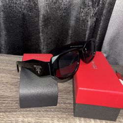 PRADA sunglasses with red box!!