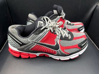 Size 7.5 - Nike Men's Air Zoom Vomero 5 Metallic Silver University Red