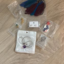 8 pieces jewelry $10