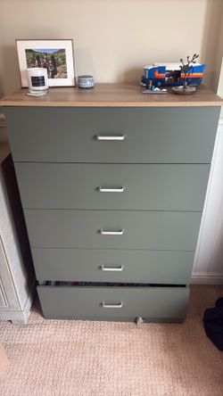 Dresser