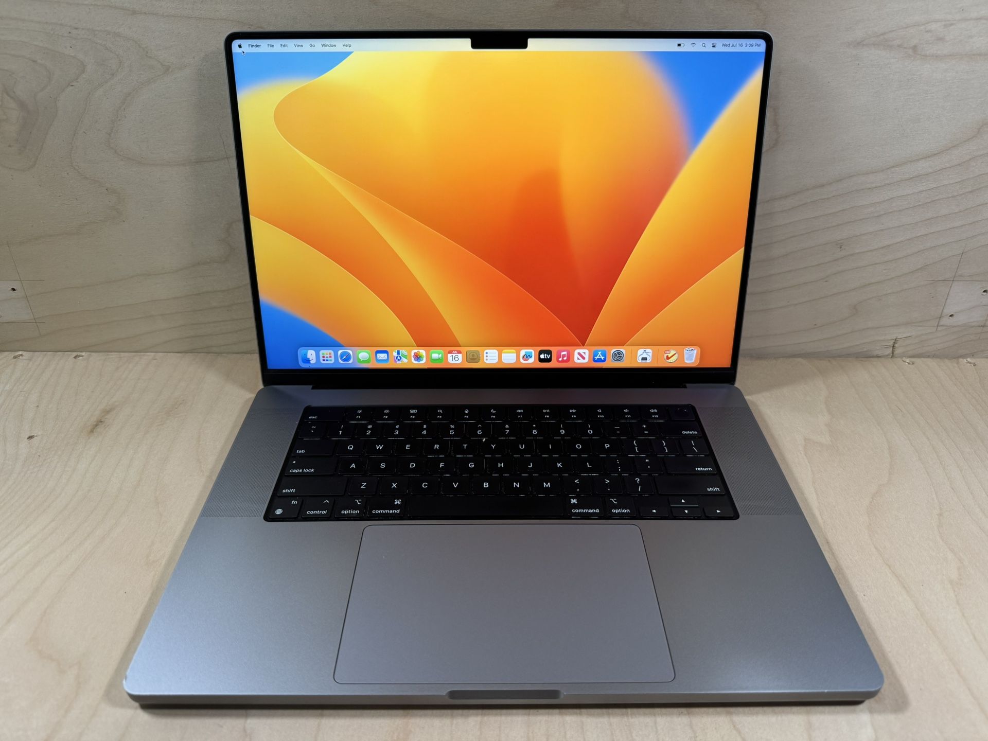 16” M1 MAX MacBook Pro 32gb 1TB #851