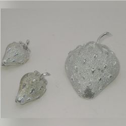 SilverEstate Costume Sarah Coventry Strawberry Pin & Clip Earring Set