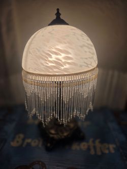 Vintage lamps set of 2, 1 large 1 medium