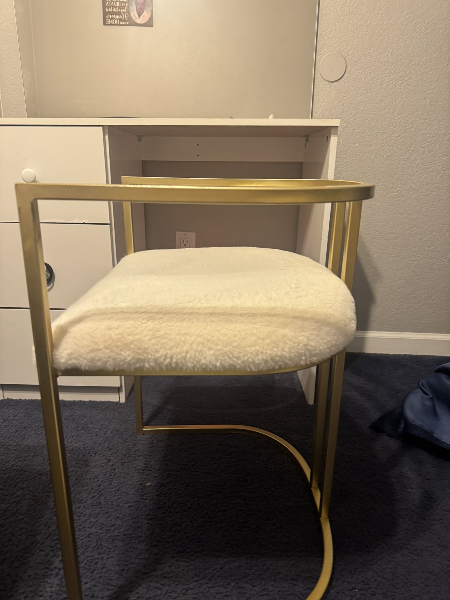 Vanity Chair