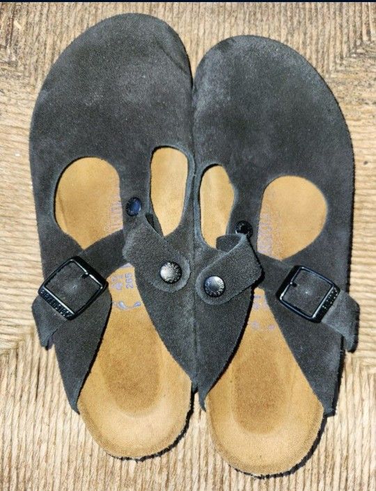 Birkenstock Cogs. Size 41 (Ladies 10; Men's 8.) $40 SHIPPED!!!