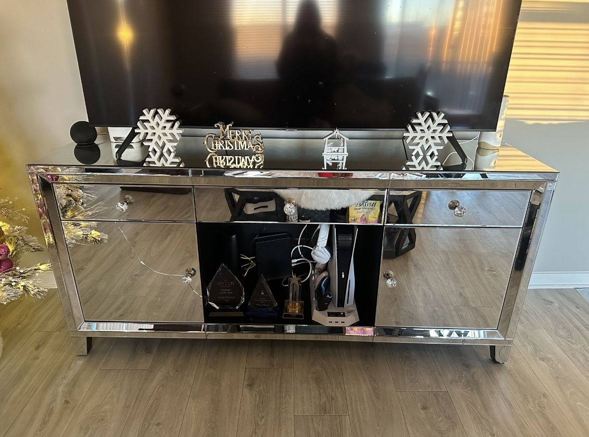 Mirrored TV Stand