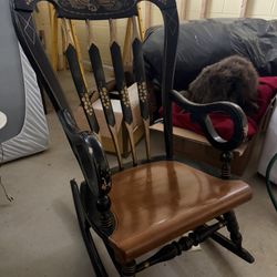 Vintage “Early American / Colonial Revival” rocking chair