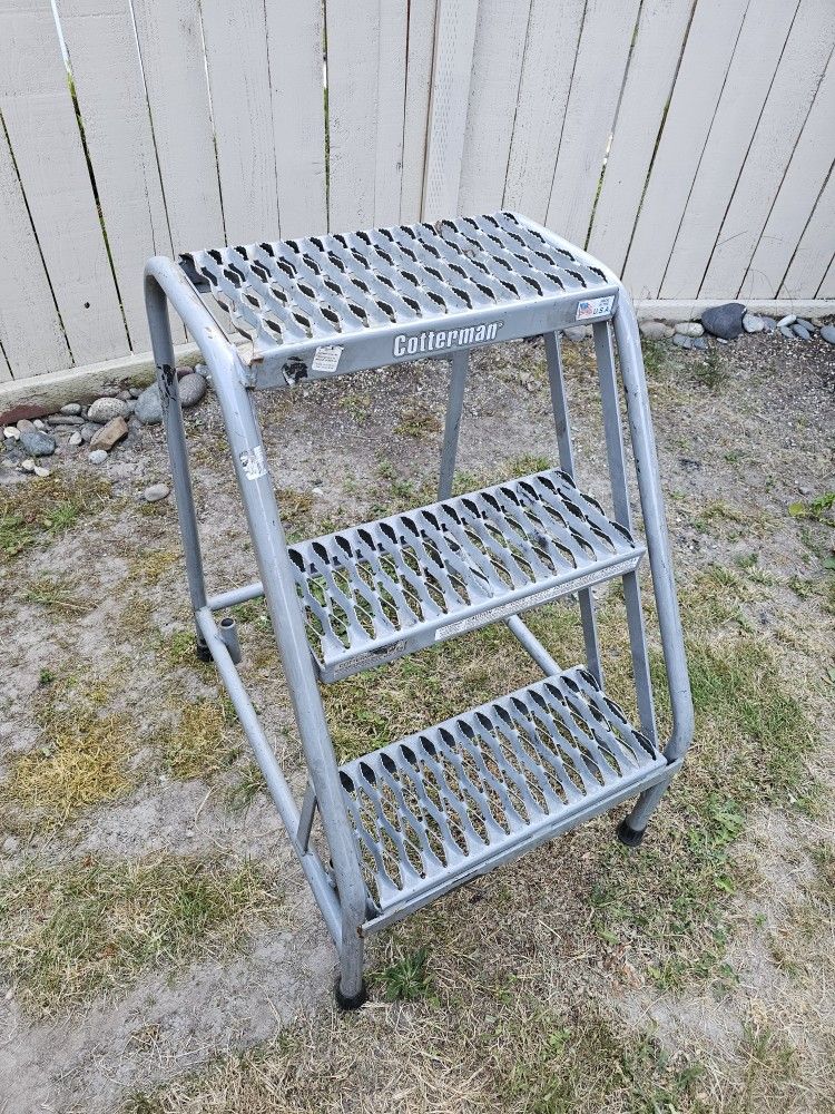 Cotterman All Welded Ready to Use Steel Safety Ladder, 3-Step, 30"