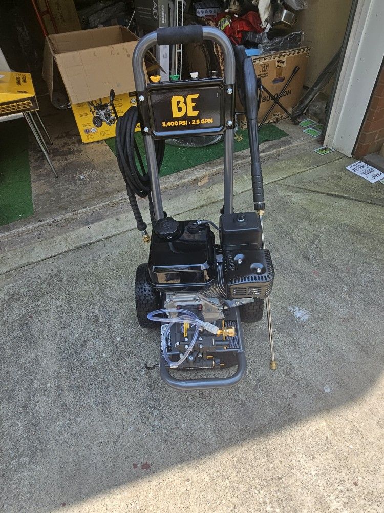 Pressure Washer (NEW)