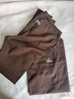 Duple Alo clothing