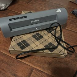 Scotch Thermal Laminator W/ Pouches 