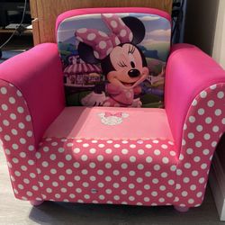 Minnie Mouse Upholstered Chair