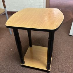 Wood finish side table READ description