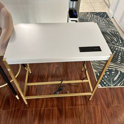 Small Desk with Office Chair And Bar Stools