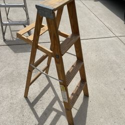 4 Foot Wood Ladder