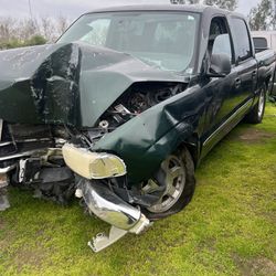 2006 GMC Sierra Parting Out Parts 