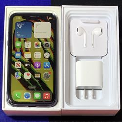 iPhone XR - Factory Unlock - W/ Free Case