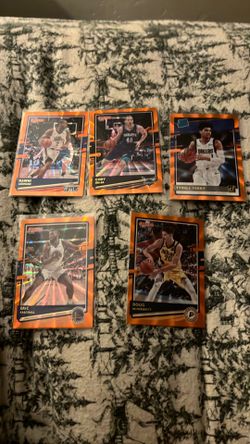 5 Orange foil basketball cards