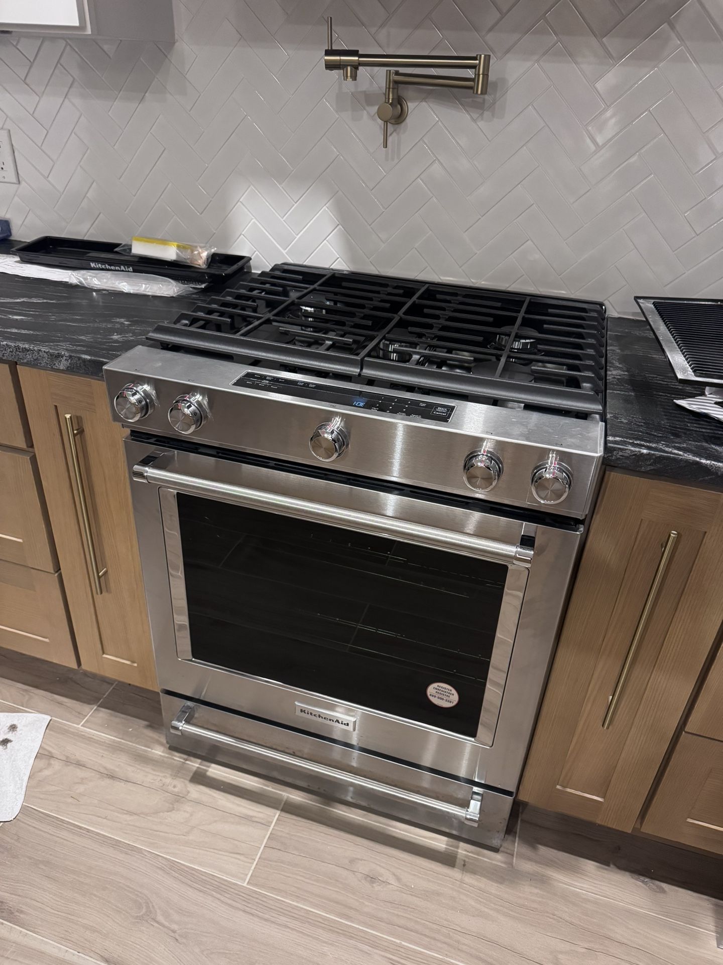 Kitchen Aid Oven /Stove - Brand New Never Used