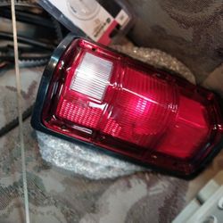 Dodge Dakota Taillight 