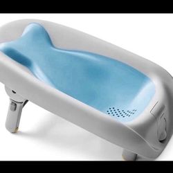 Skip Hop Baby Bath Tub, Moby Recline And Rinse Recline Bather  Open box item   INVENTORY NUMBER: 101(contact info removed)