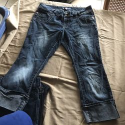 Girls "Angel" junior size 17 Capris