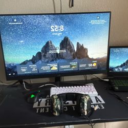gaming monitor with laptop and keyboard and mouse