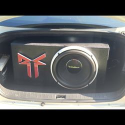 Rockford Fosgate  T2S1 -13 Inch Subwoofer Barely Used Excellent Condition 