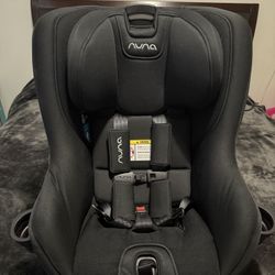 Nuna Rava Convertible Car Seat 