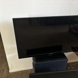 32 inch element flatscreen TV