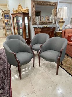 Elegant set of four English Mid Century armchairs with gray upholstery and dark wood🌷