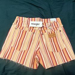 Wrangler High Rise Shorts 
