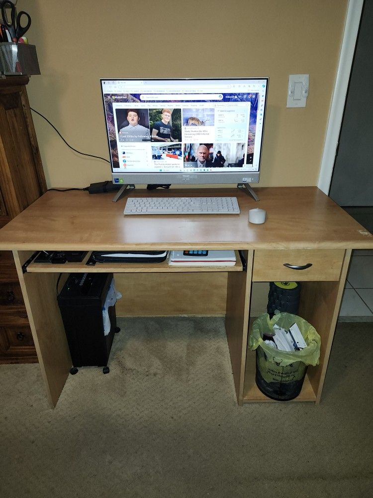 Computer Desk Set