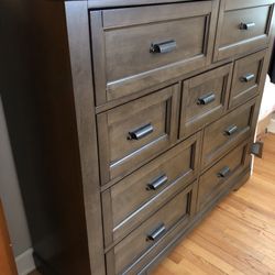 Dresser - 9 Drawers