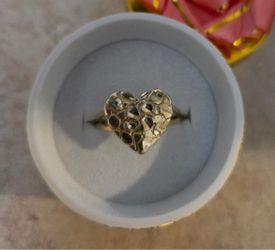 Gold 14K Nugget Heart Ring