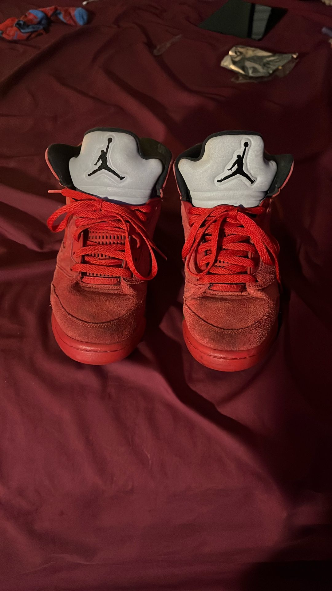 jordans both size 7 