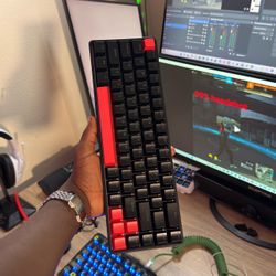 TAKB T68-C mechanical keyboard for sale. Compact design, great for gaming, work, or a clean desk setup.  ✅ Mechanical keyboard ✅ Compact and space-sav