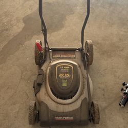 12 Amp Electric Mower  Works Great 