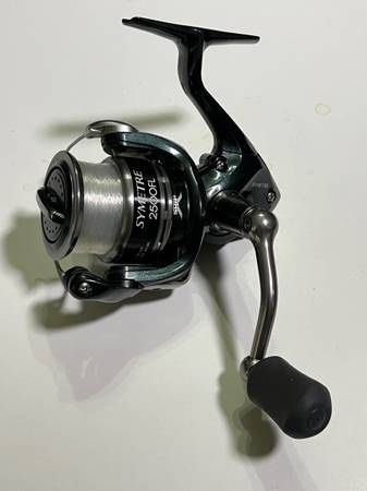Shimano Freshwater/Saltwater Fishing Reel Symetre 2500FL