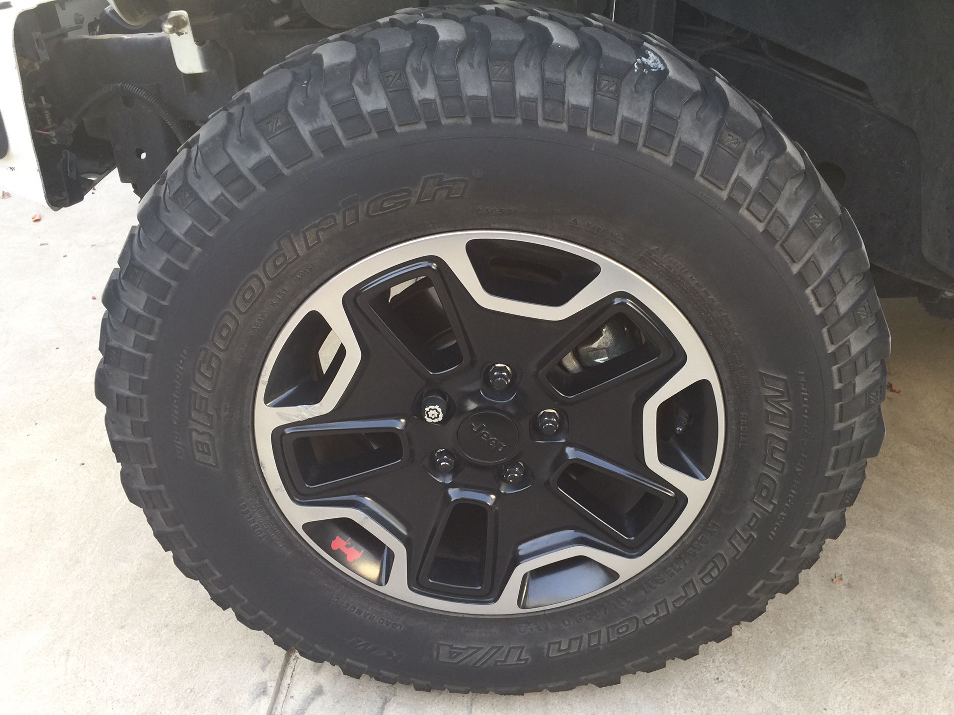 Jeep Rubicon wheels/tires