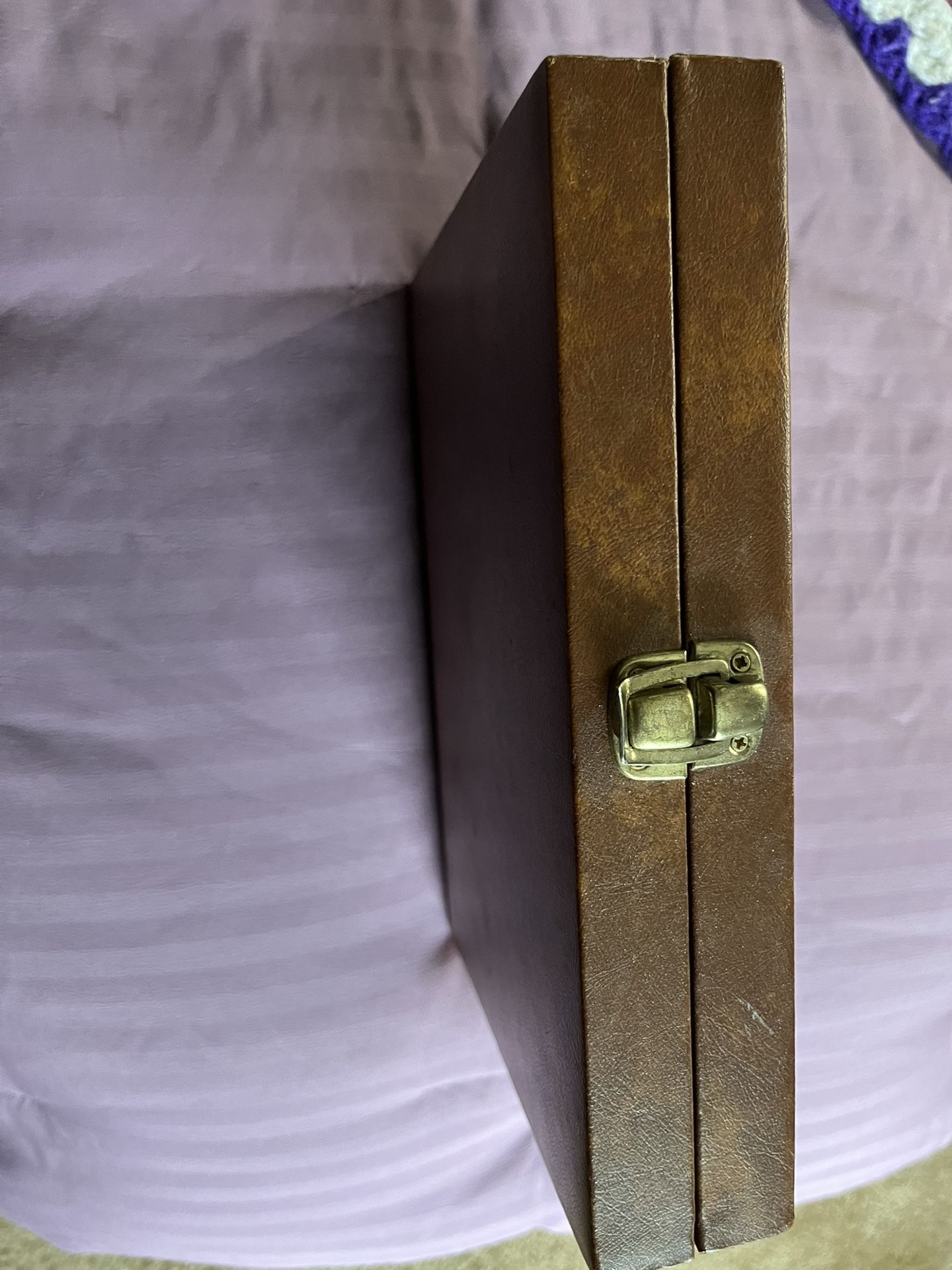 Travel size backgammon game