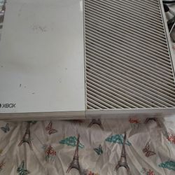 XBOX ONE FIRST MODEL BULKY 1 TB 