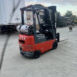 Toyota Forklift 