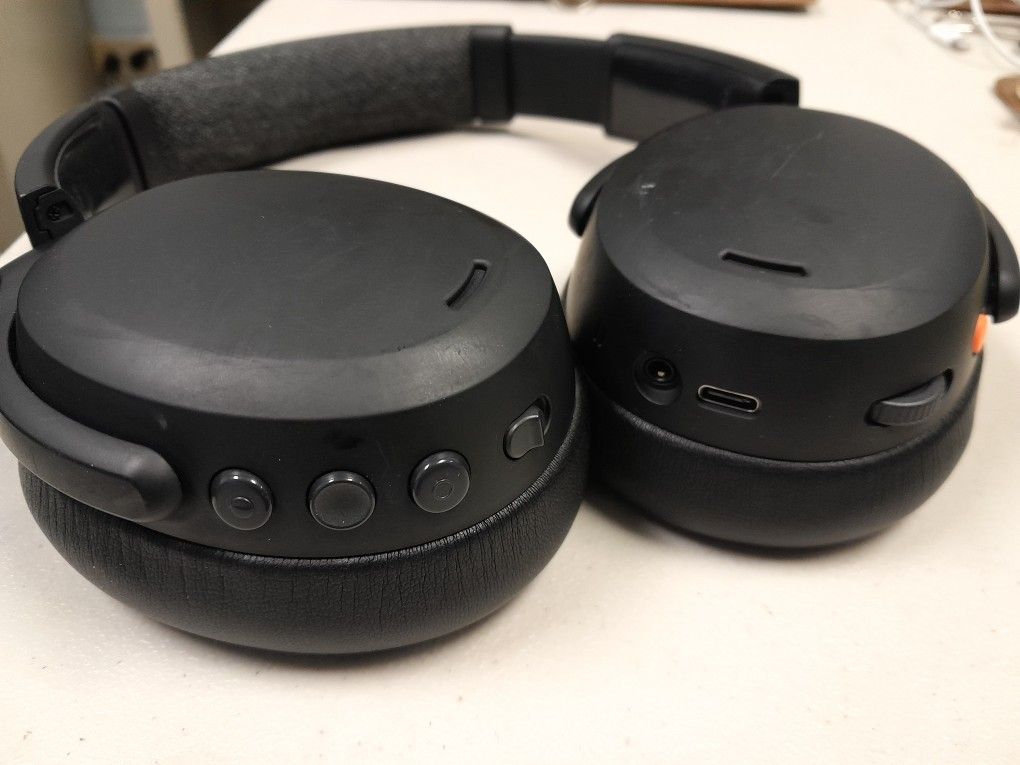 Skullcandy Crusher ANC 2. Over Ear Noise Canceling Headphone