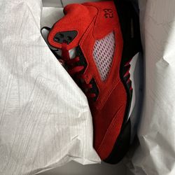 JORDAN 5 TORO BRAVO