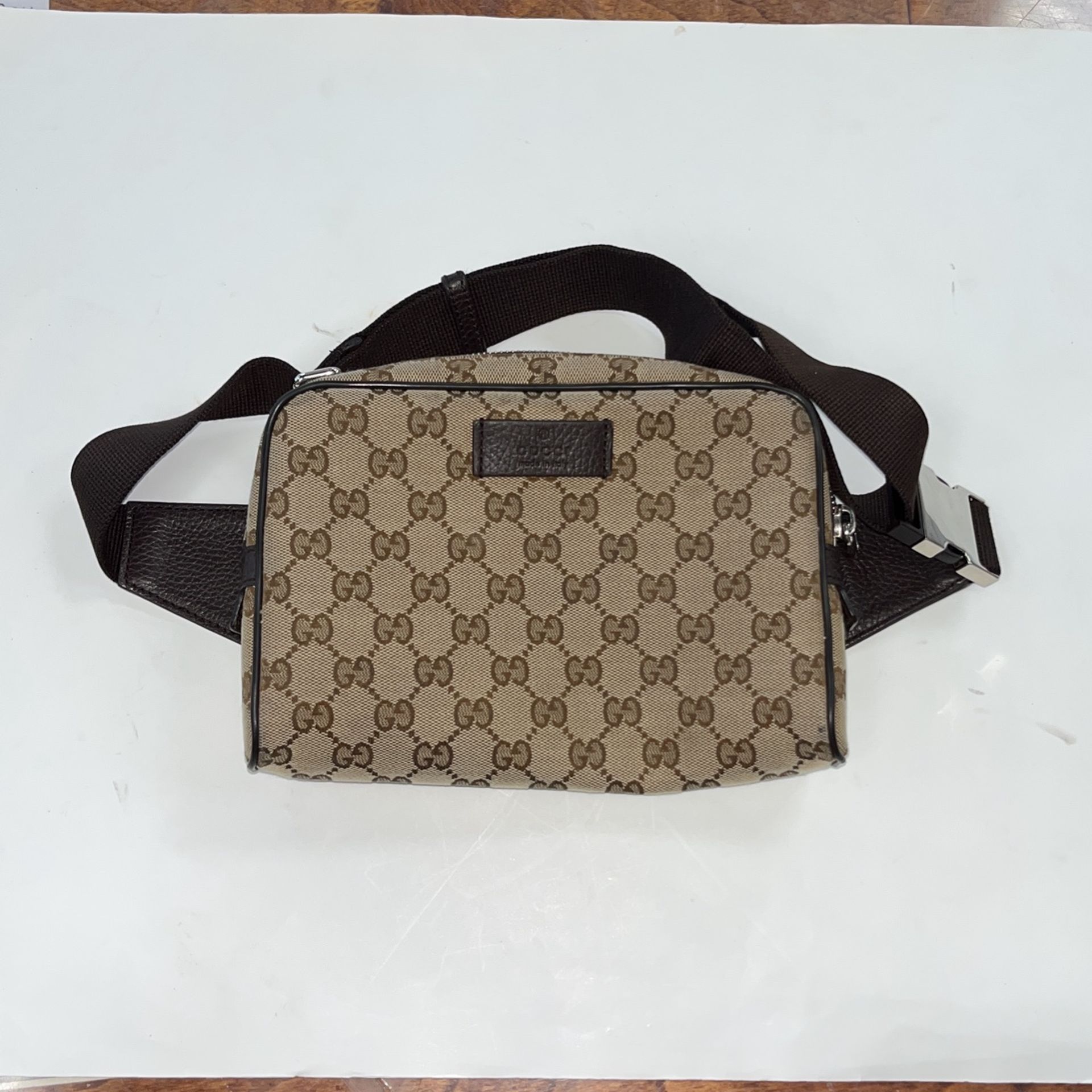Gucci Bag, No Box, No Dust Bag, In Good Condition, Entrupy Verified